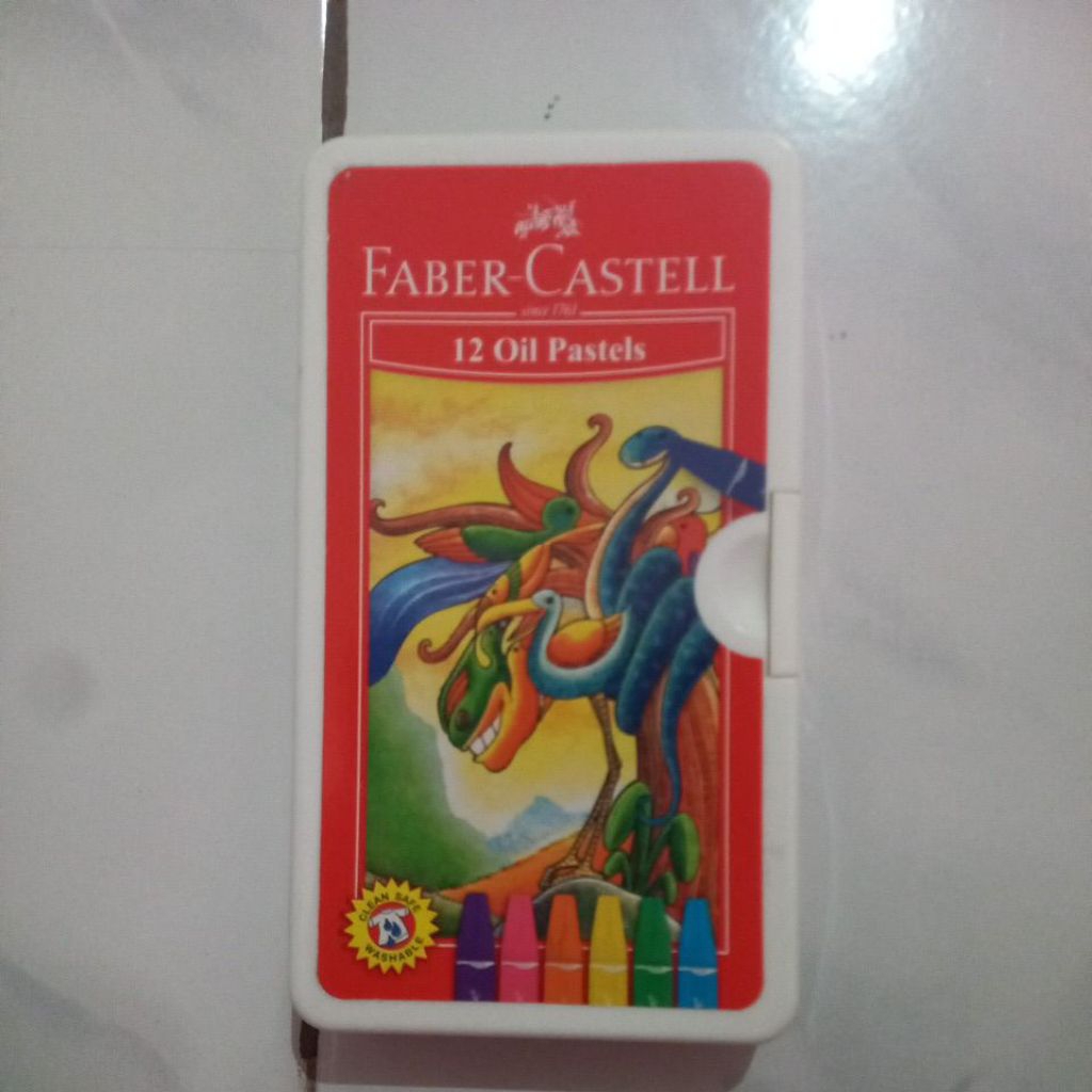 

PRELOVED crayon faber castell 12 warna