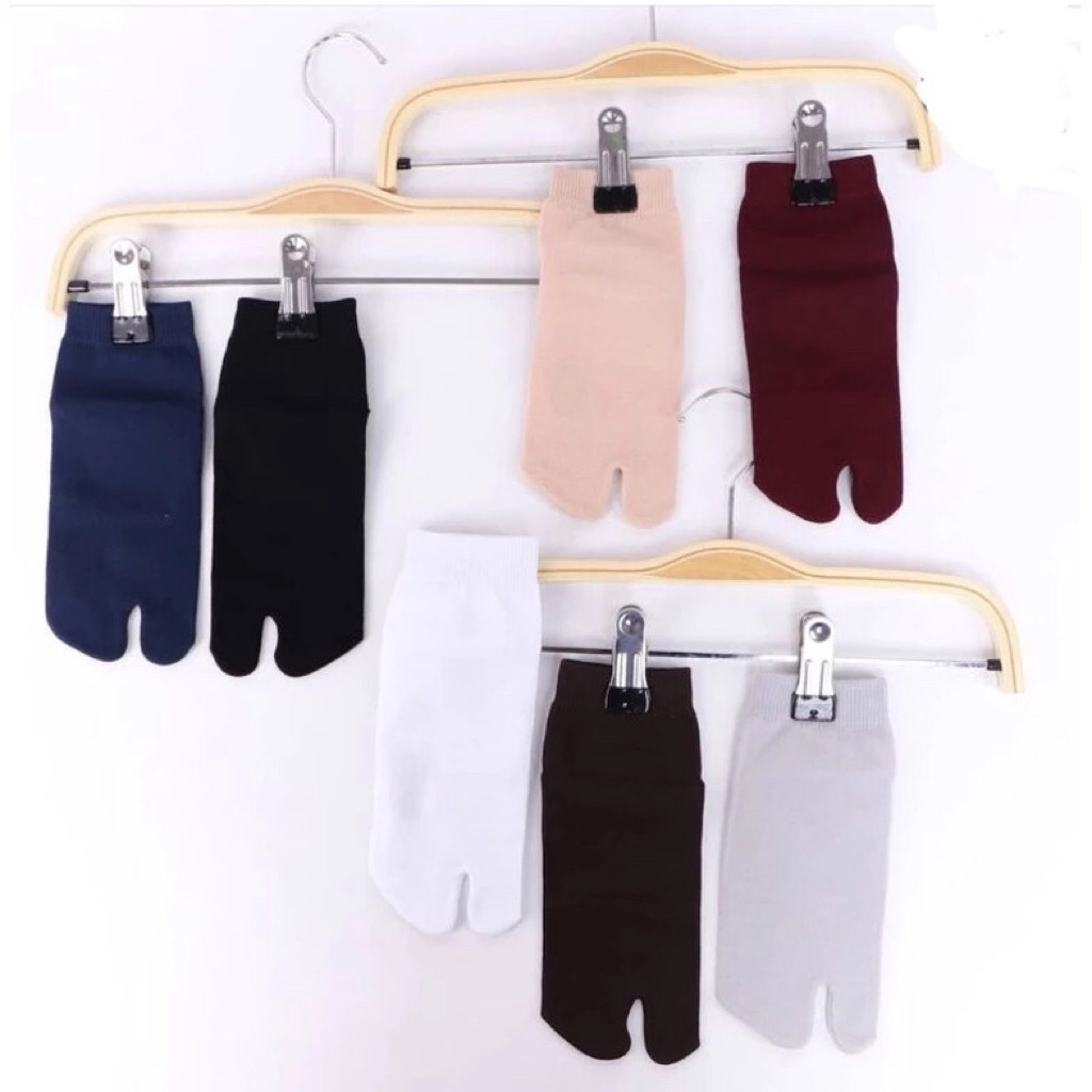 Kaos Kaki Jempol / Kaos Kaki Muslimah / Kaos Kaki Mata Kaki / Kaos Kaki Kantor / Kaos Kaki Wanita / 