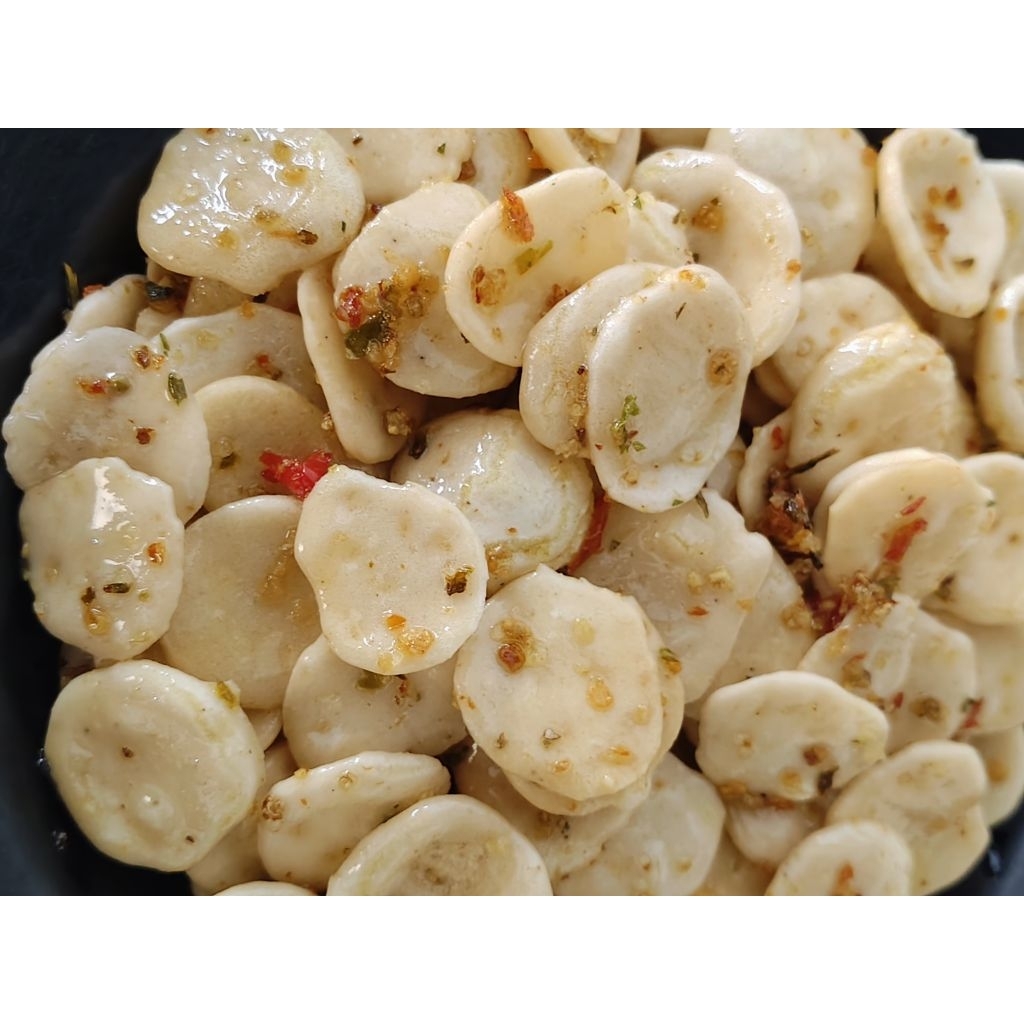 

[500gram] Cemilan Pedas Renyah Gurih Daun Jeruk Kerupuk Seblak Kering Cikur