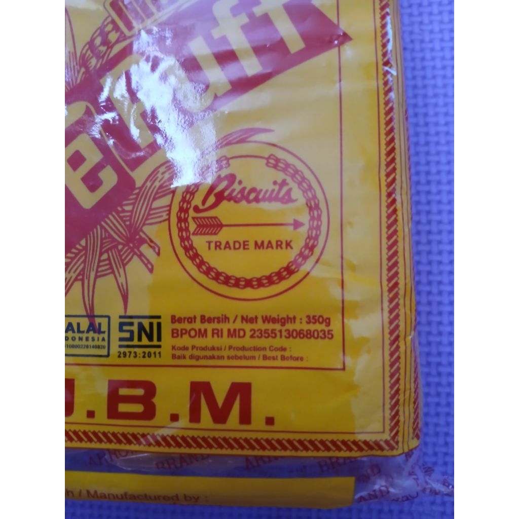 

gabin ubm arrow brand square puff