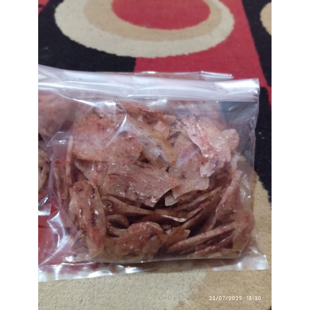 

kerupuk terasi khas ibu lilis 250gr