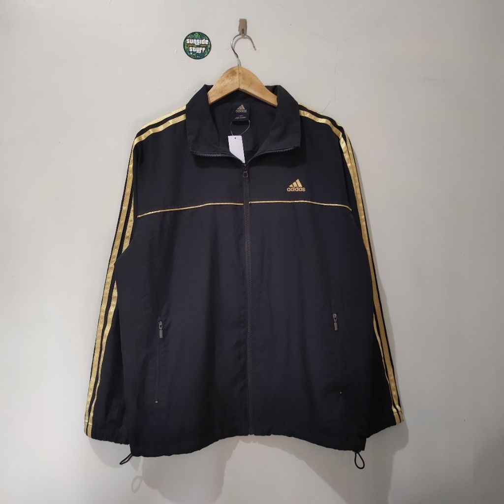 Jaket Windbreaker Adidas