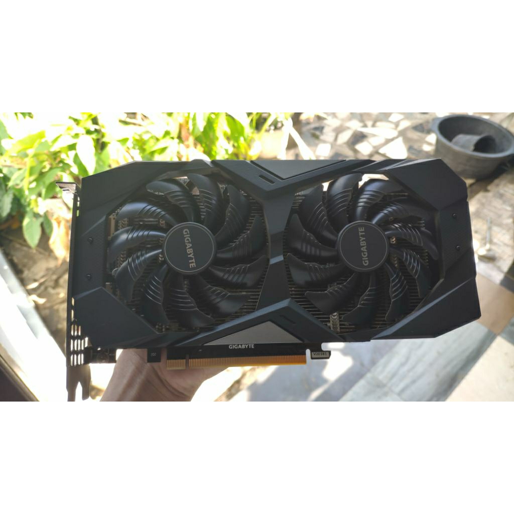 GIGABYTE GTX 1660 SUPER Not RTX 2060