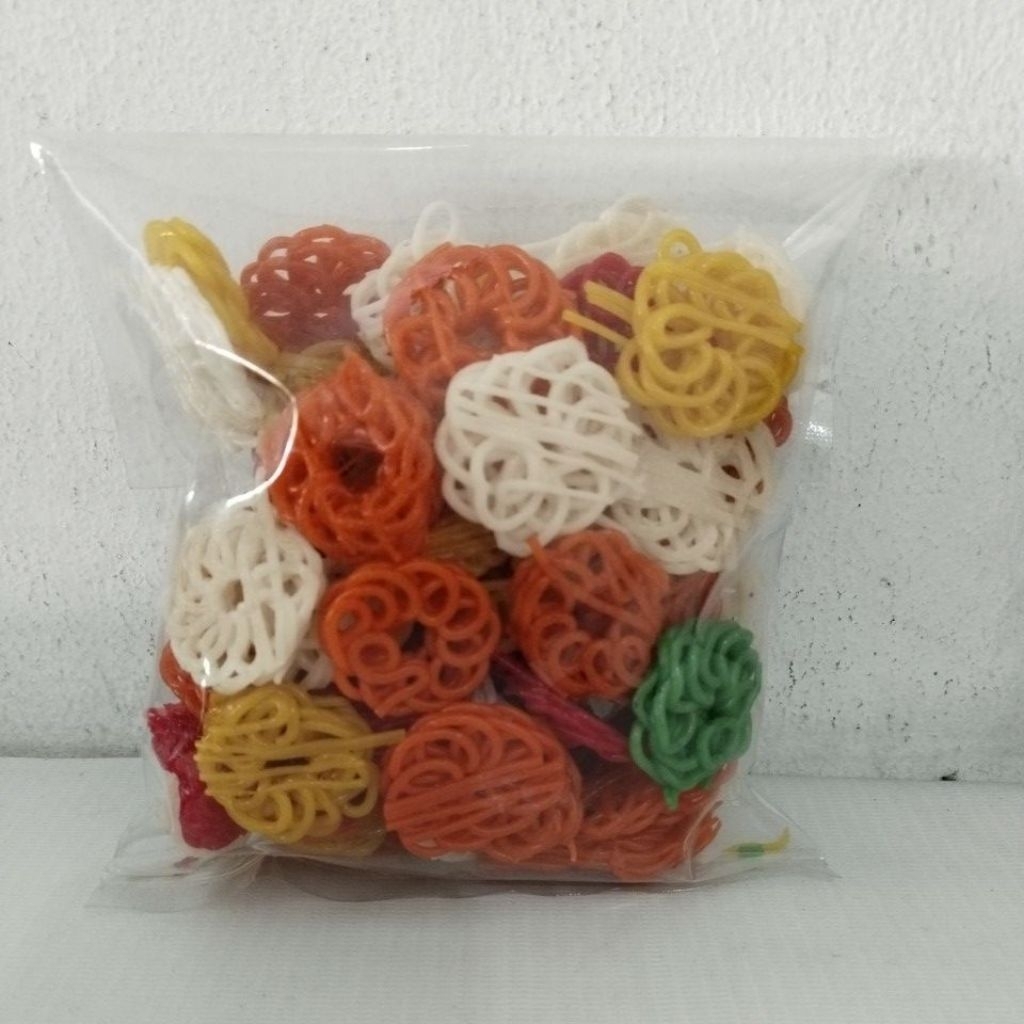 

Kerupuk mawar warna warni berat 250 gram