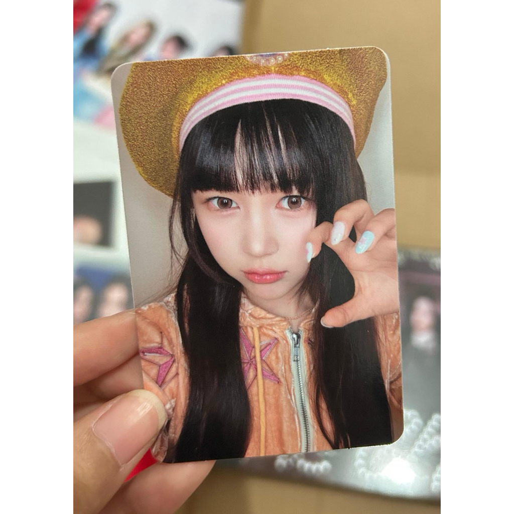 PHOTOCARD HEARTS2HEARTS YEON PHOTOBOOK OFFICIAL H2H