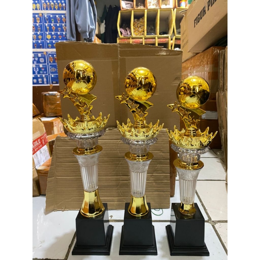 Piala Set Kristal Mewah Badminton / Bola