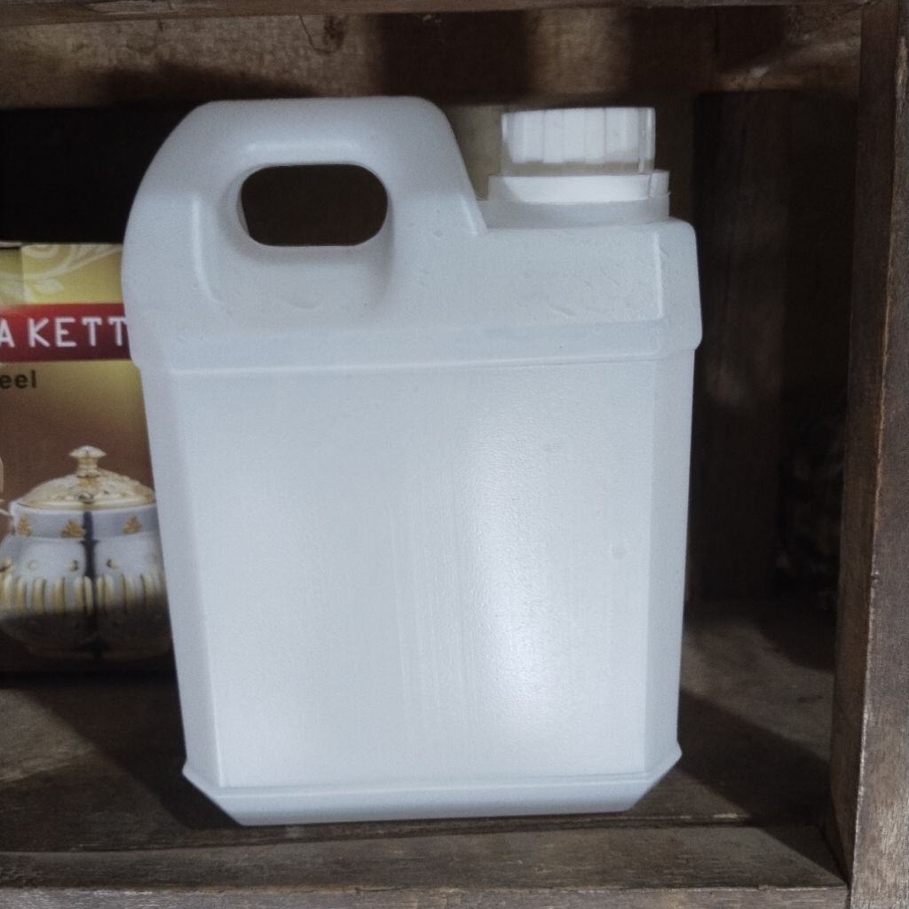 

Botol Teng/jerigin bekas air zam zam 1litar