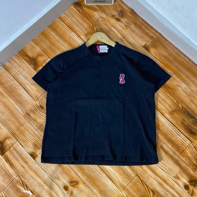 KAOS MAISON KITSUNE HITAM SECOND