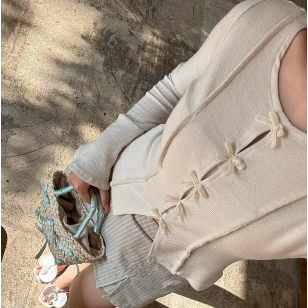 

baju gemes fit body lengan terompet prelov by deypreloved