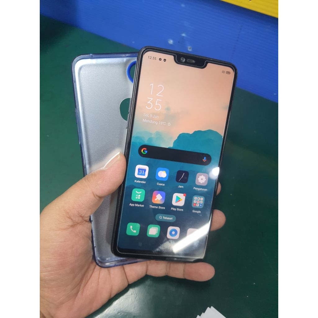 Hp seken Oppo F7 ram 4/64gb