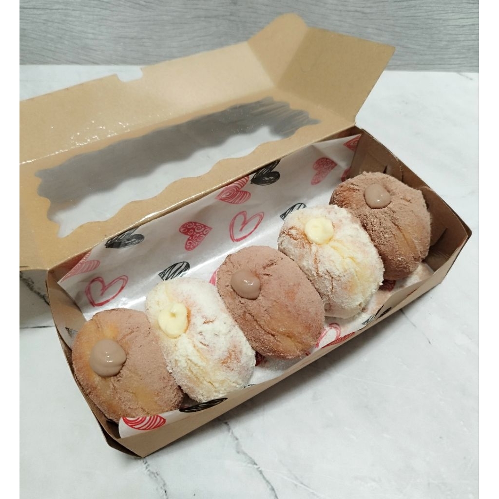 

Donat Susu Premium Viral / Donat Bomboloni Susu Dengan Sourdough Viral Mini Size Pre Order Isi Cream Vanilla dan Coklat