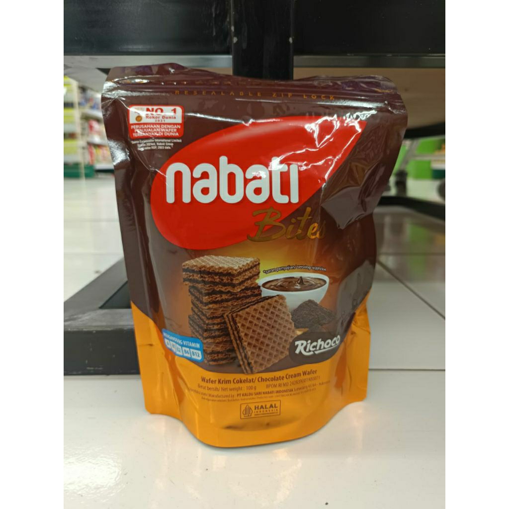

Nabati pouch cokelat 100gr /nabati pouch /nabati cokelat /cemilan