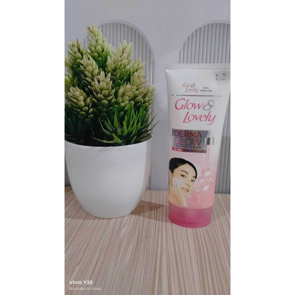 Glow & Lovely Facial Wash / Fair& Lovely Facial Foam 50g / Facial Foam Fair and Lovely