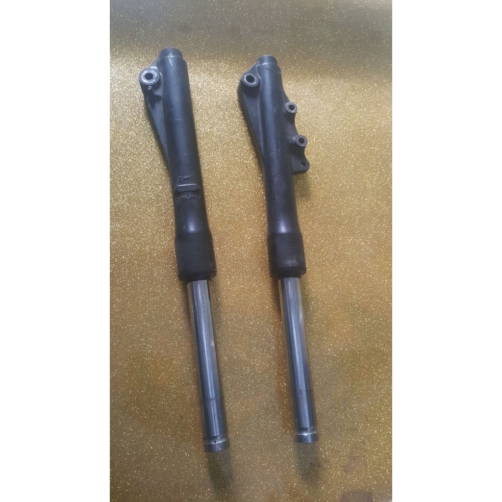 skokc depan motor zx130