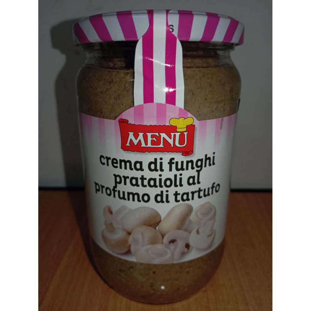 

CREAM MUSHROOM WITH ESSENCE OF WHITE TRUFFLE 640 gr
