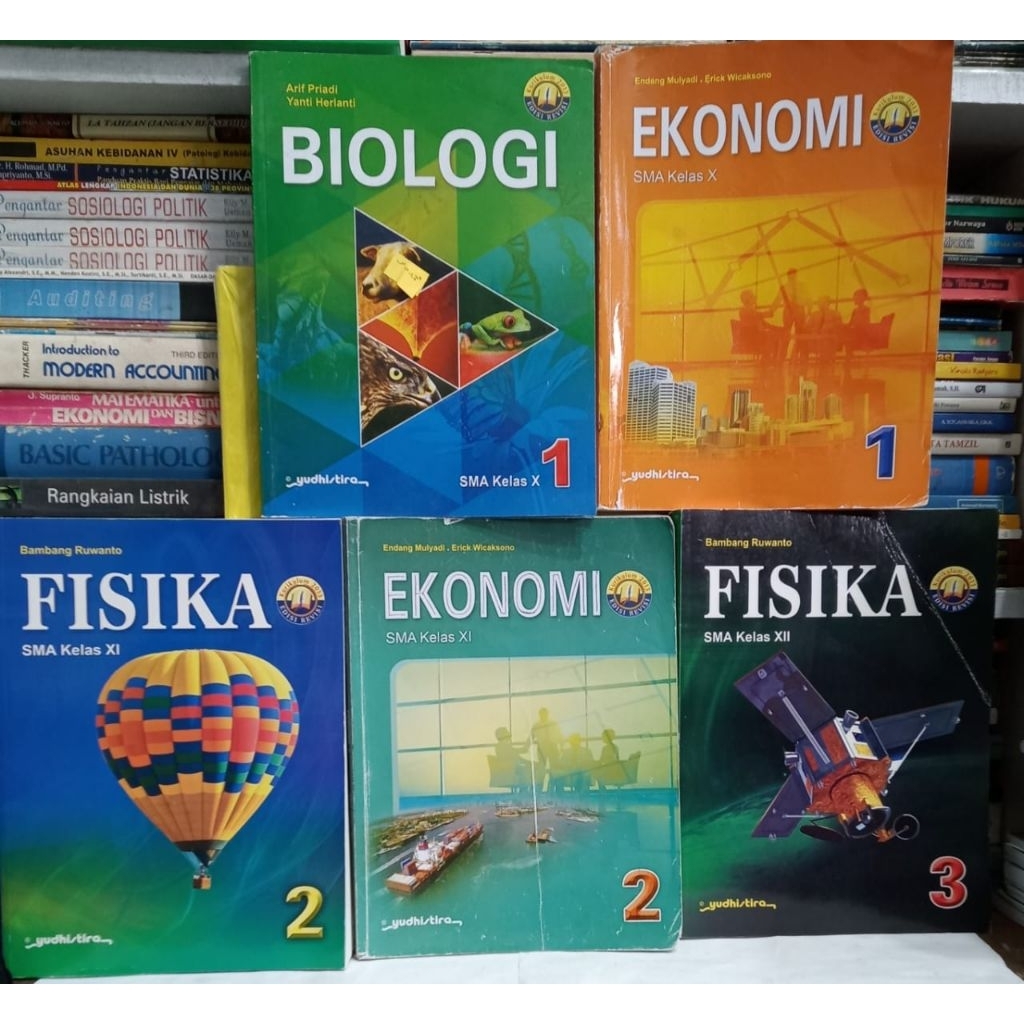 BUKU PAKET EKONOMI , FISIKA DAN BIOLOGI UNTUK SMA KELAS 10 , 11 DAN 12 KURIKULUM 2013 EDISI REVISI Y