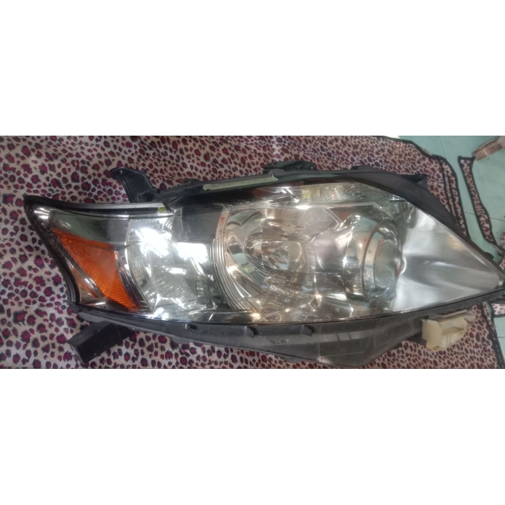 HEADLAMP KANAN LEXUS RX270 RX350
