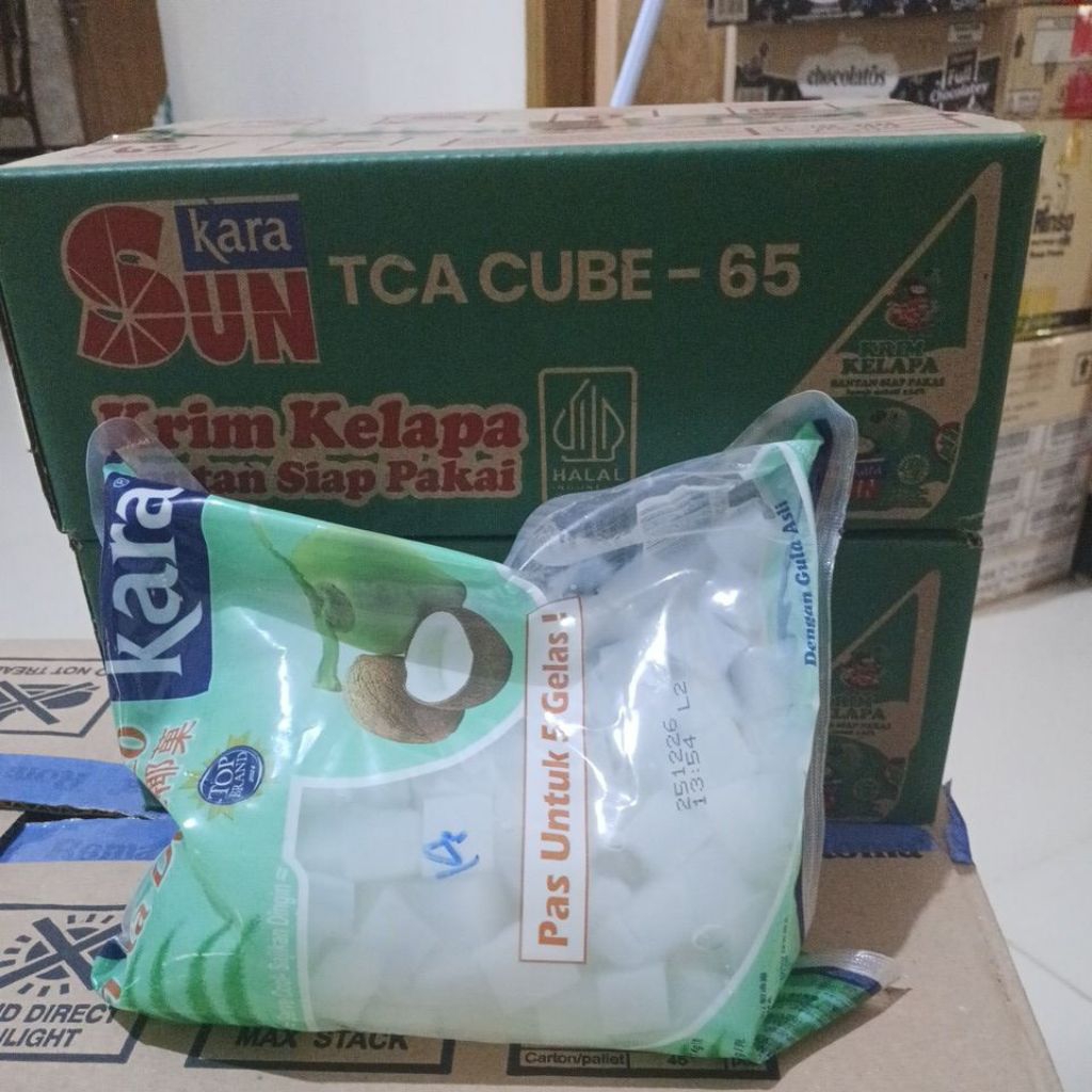 

Paket kara (1 dus santan kara 65ml + 1 kg kara nata de coco)