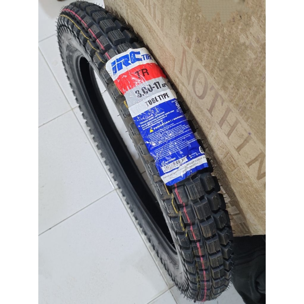 Ban Luar IRC Trail 300 - 17 TR Tubetype