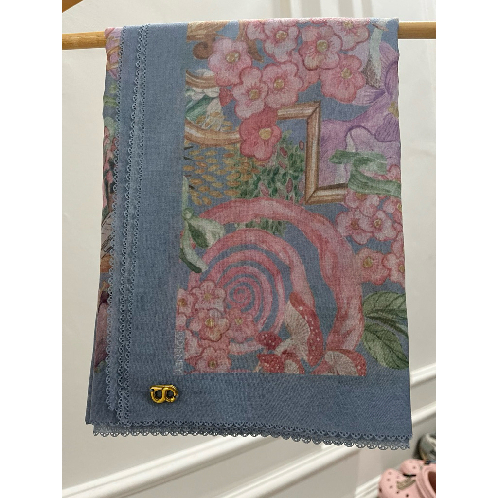 Preloved Hijab Buttonscarves