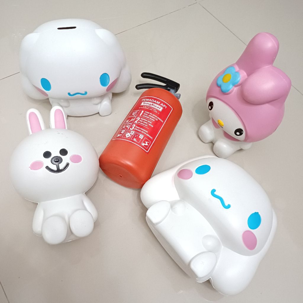 Celengan Unik Bahan Plastik Kuat – Desain Lucu & Tahan Lama | Hadiah dan Dekorasi Unik