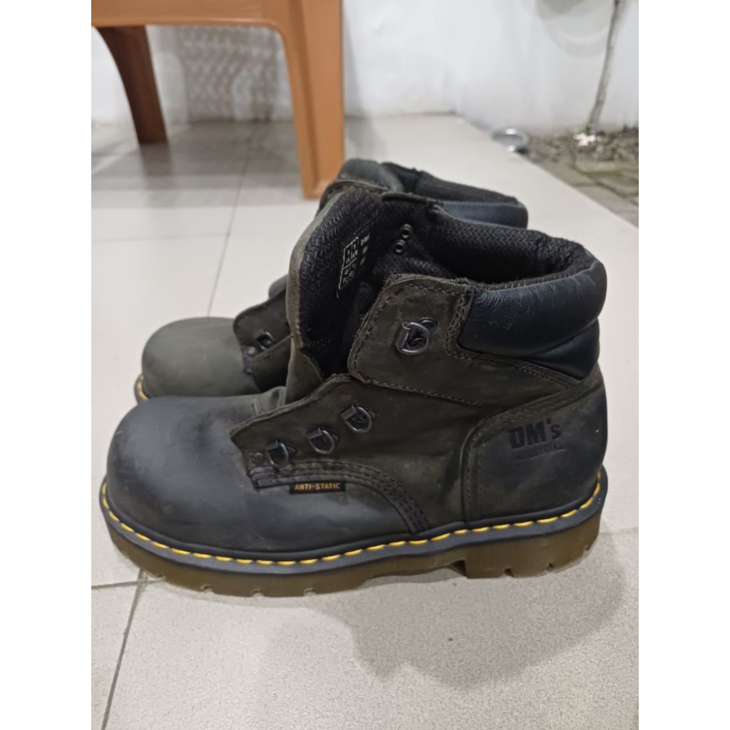 Dr.Martens Industrial, Steel Toe Safety Shoes, Sllip Resistance, Size 43