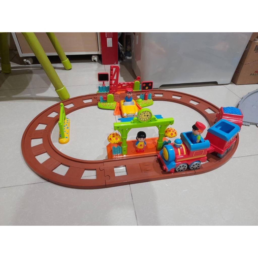 ELC happyland train station set