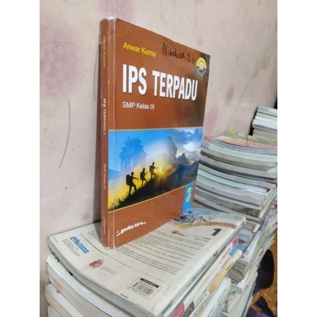 buku ips terpadu kelas 9/IX/3 smp mts Yudhistira revisi