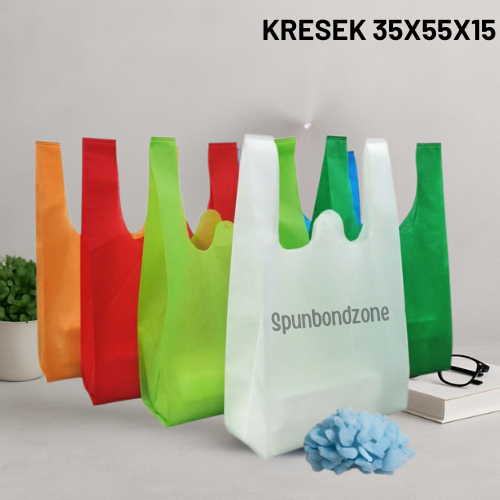 

Tas Kain Spunbond Goodie bag Totte bag Model kantong Kresek 35x55 cm