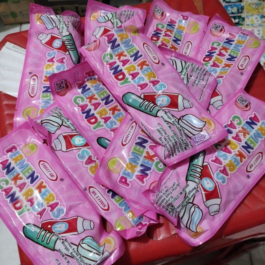 

PERMEN SIKAT GIGI DENGAN PASTA RASA BUAH2AN HARGA 10 PCS@100g