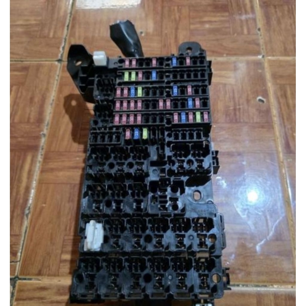 Box sekring fuse box sekring hino 500 asli