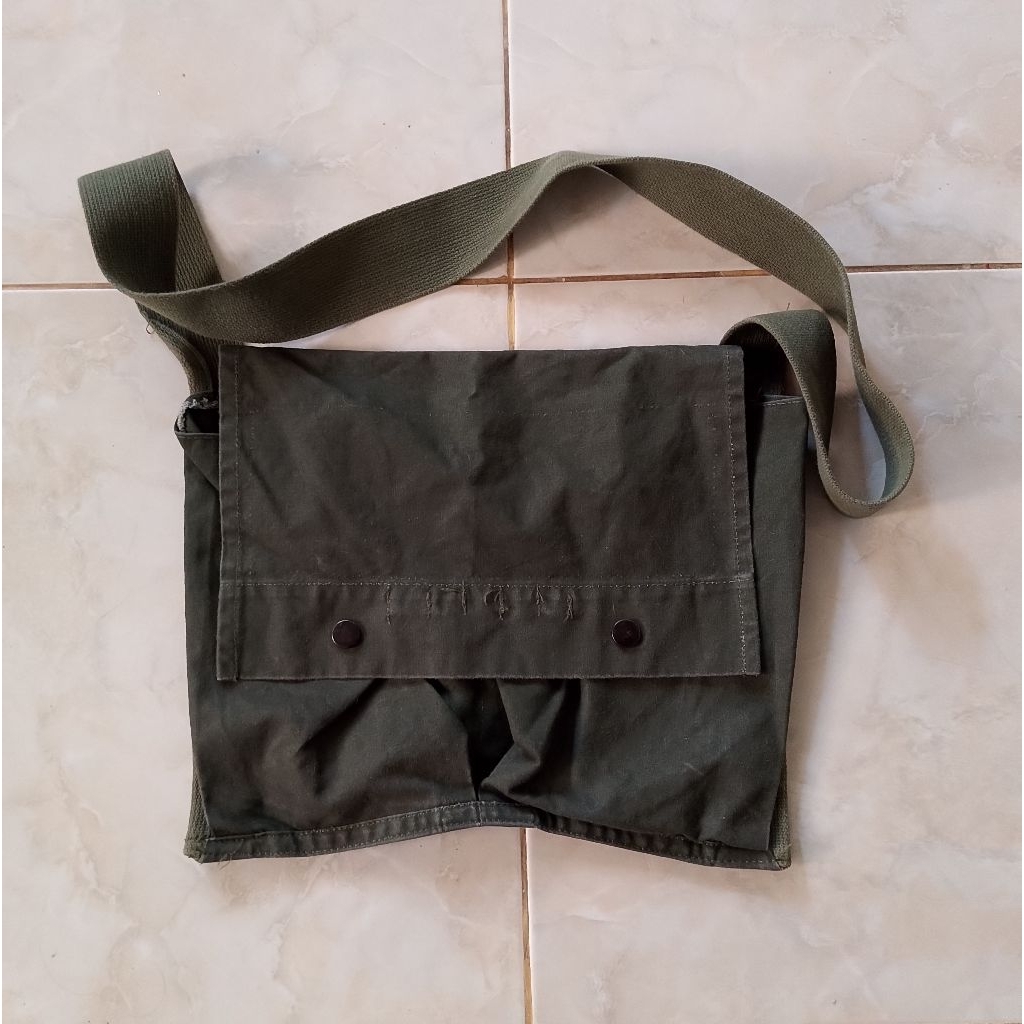 claymore mine bag tas ranjau perang Vietnam Vietnam war era slant pocket jungle patigue og108 m65 m5