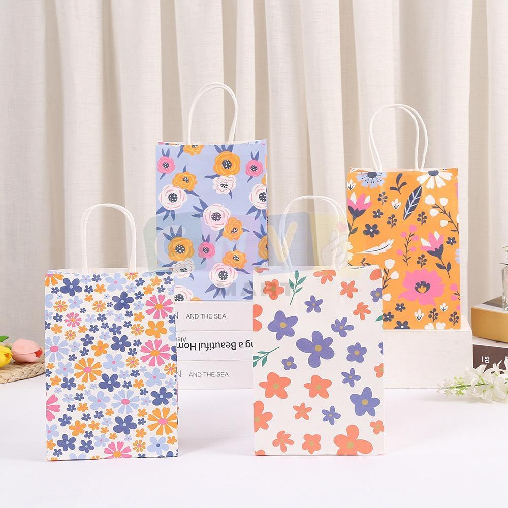 

GNV Paper Bag/ Goodie Bag untuk Souvenir/ Hadiah/ Kado Ultah Motif Floral Bunga Warna-Warni