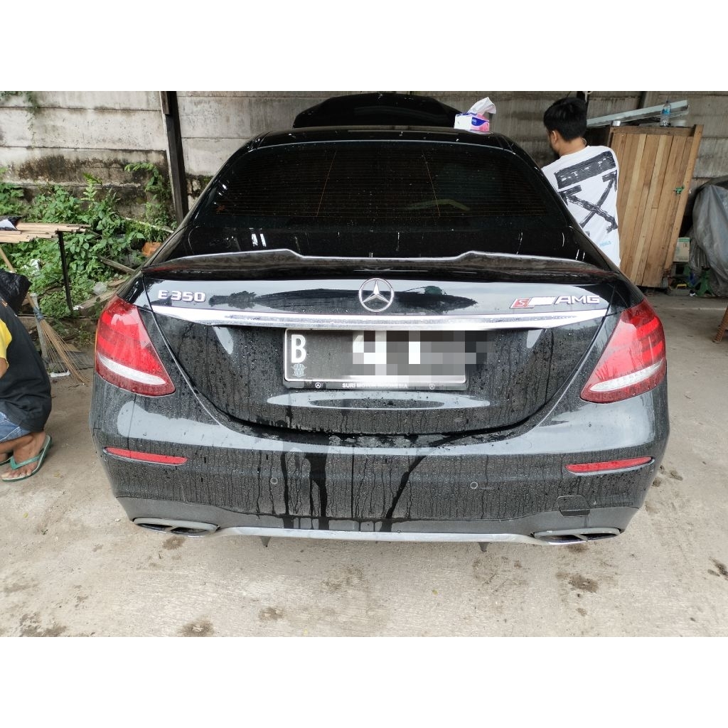 ducktail Mercedes Benz E350 w205 carbon kevlar