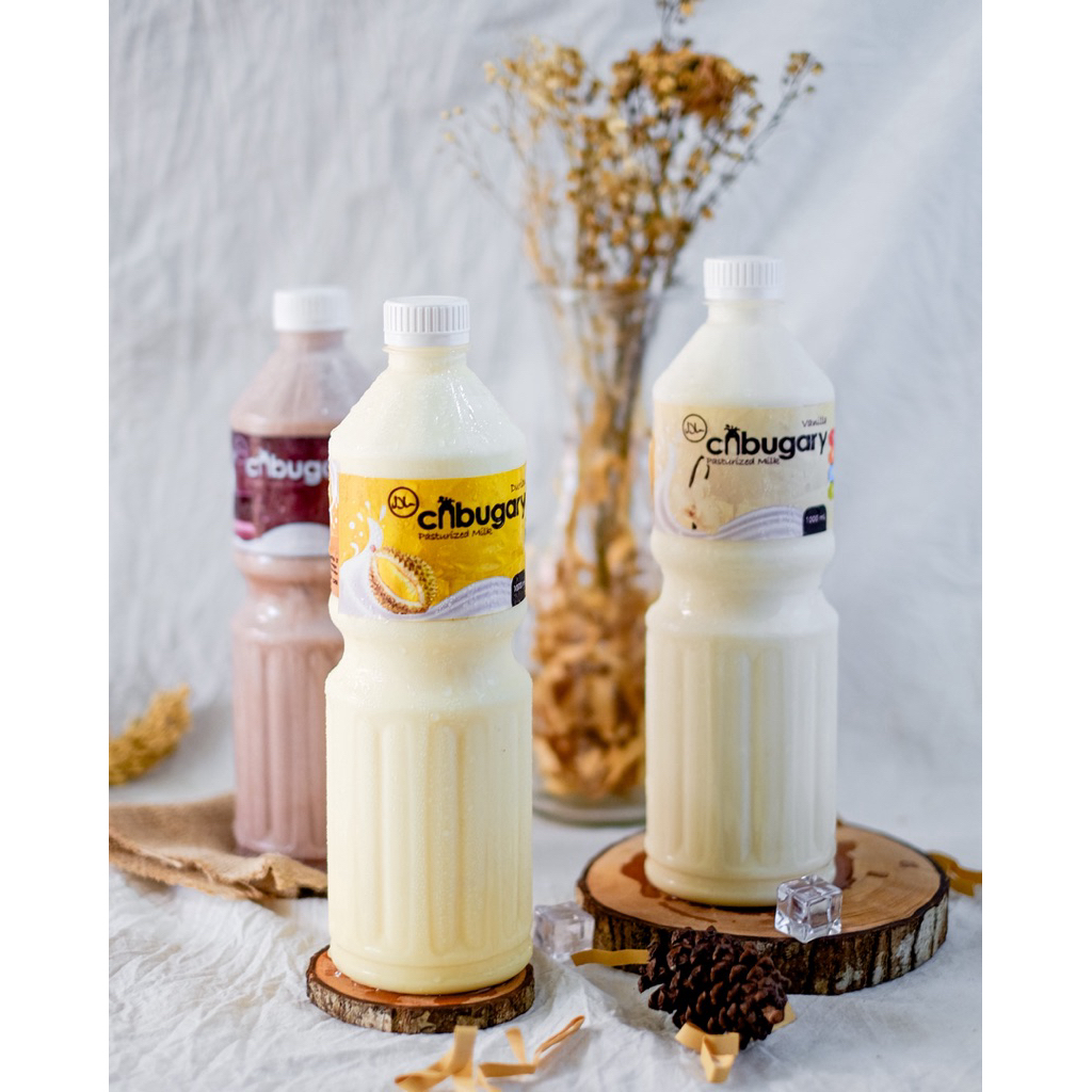 

Susu Sapi Pasterusasi Plain Botol 1 Liter