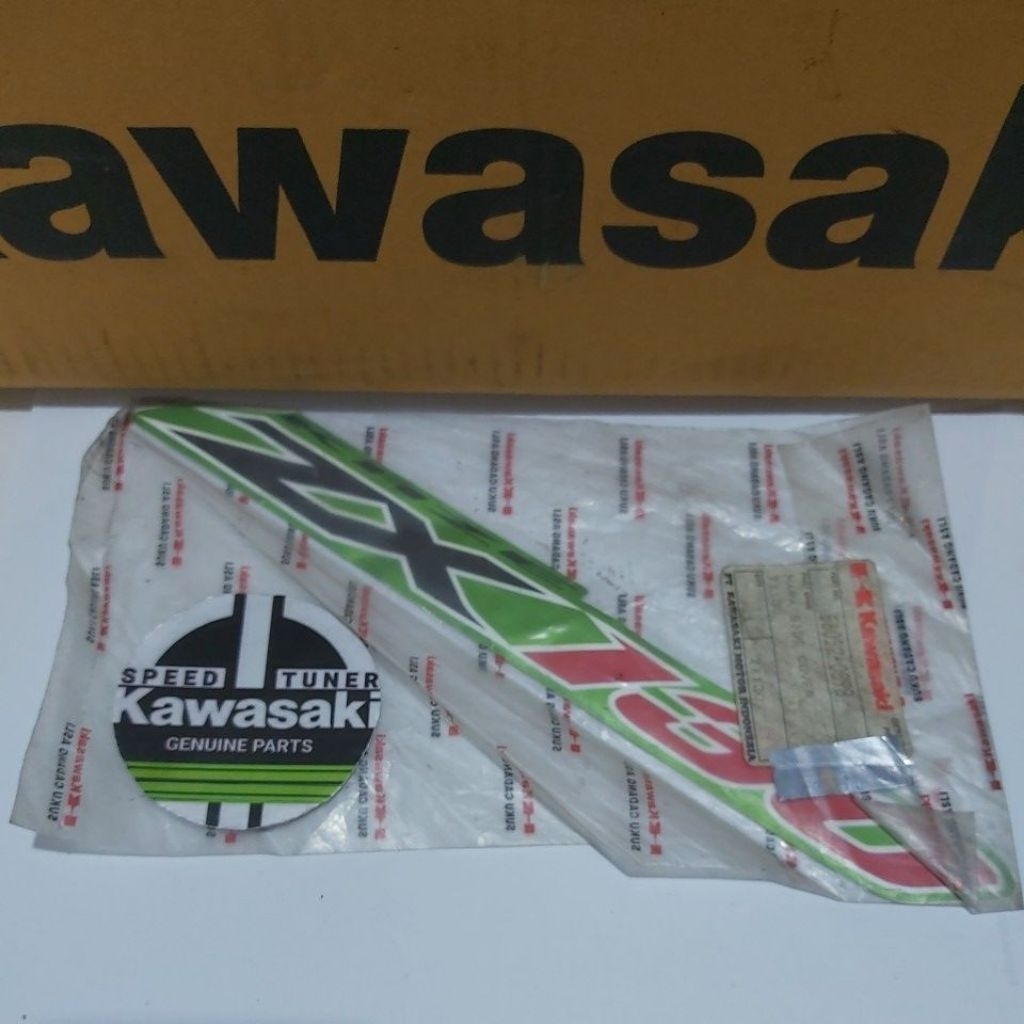 sticker zx 130 original hijau