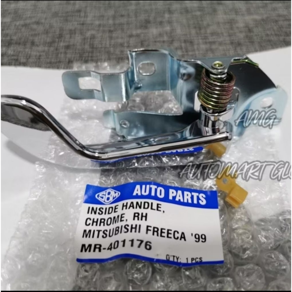 Handle pintu dalam Mitsubishi kuda grandia