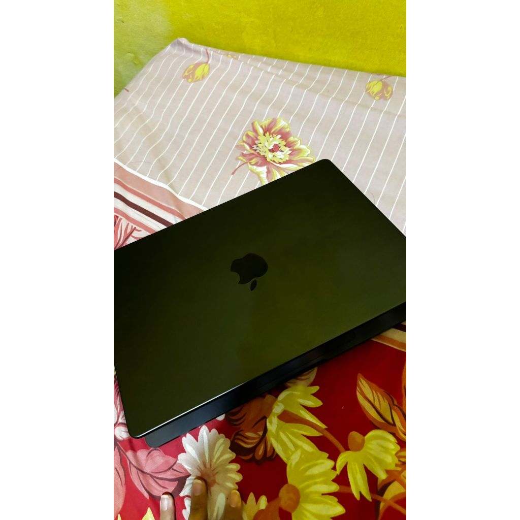 Macbook M4 Pro 16 GB second