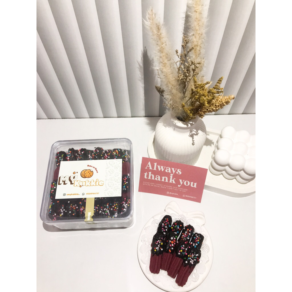 

Red Velvet ChocSpring by MyKukkie