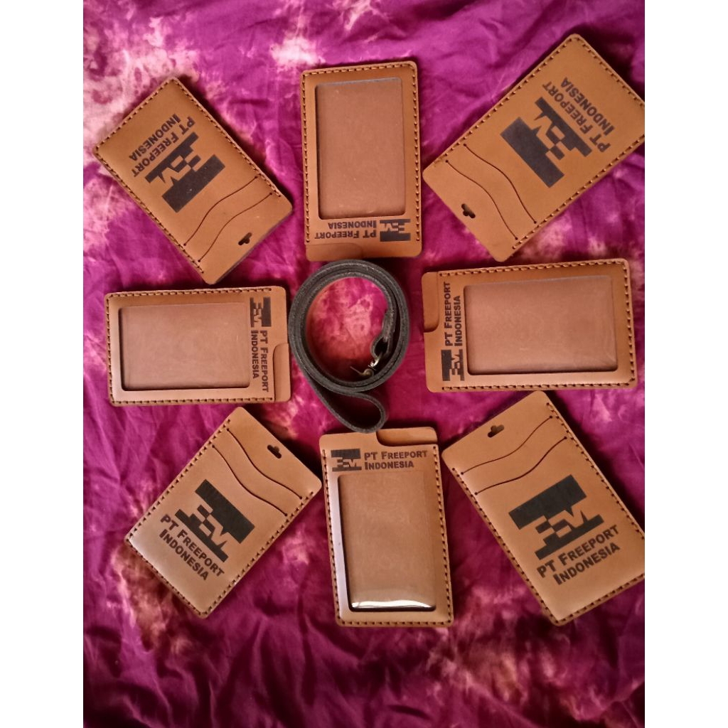 

tempat id card kulit