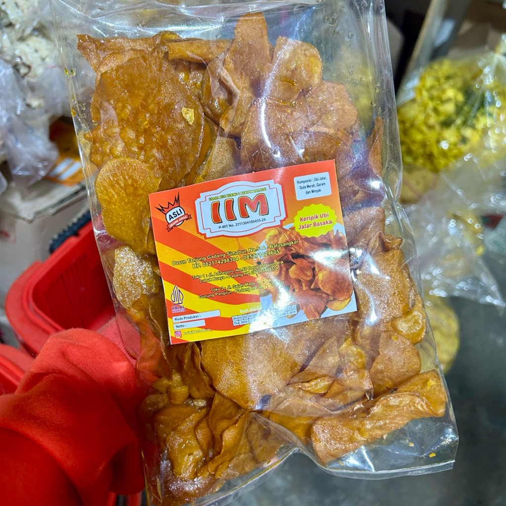 

IIM DAKAK DAKAK | Keripik Ubi Jalar Basaka | Keripik Manis khas Minang | Keripik Ubi Manis | Keripik Ubi Basaka 250gr