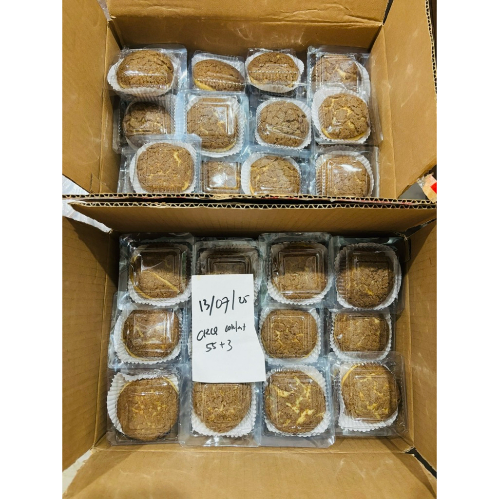 

Sus craquelin original vanila, coklat, dan pandan