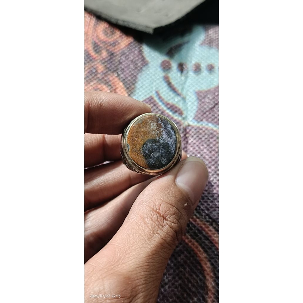 Cincin batu Bacan kembang motif yinyang
