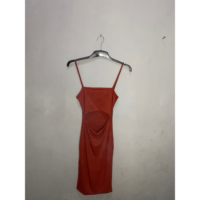 Dress merah bata