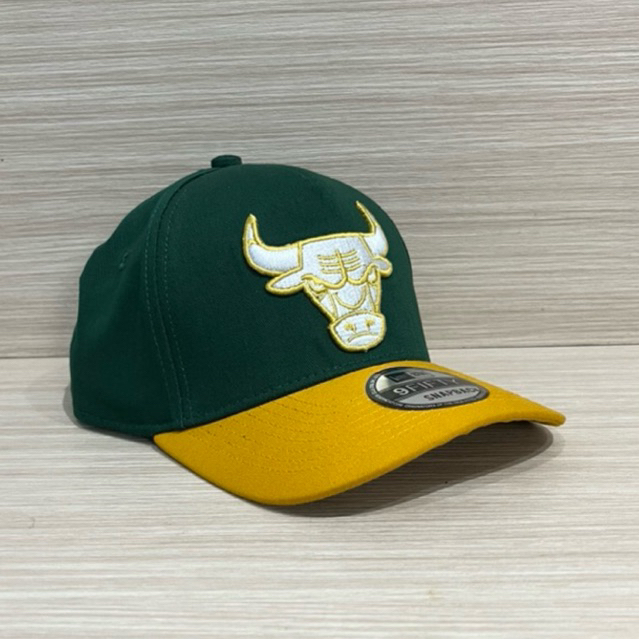TOPI BASEBALL HIJAU KUNING BORDIR BANTENG