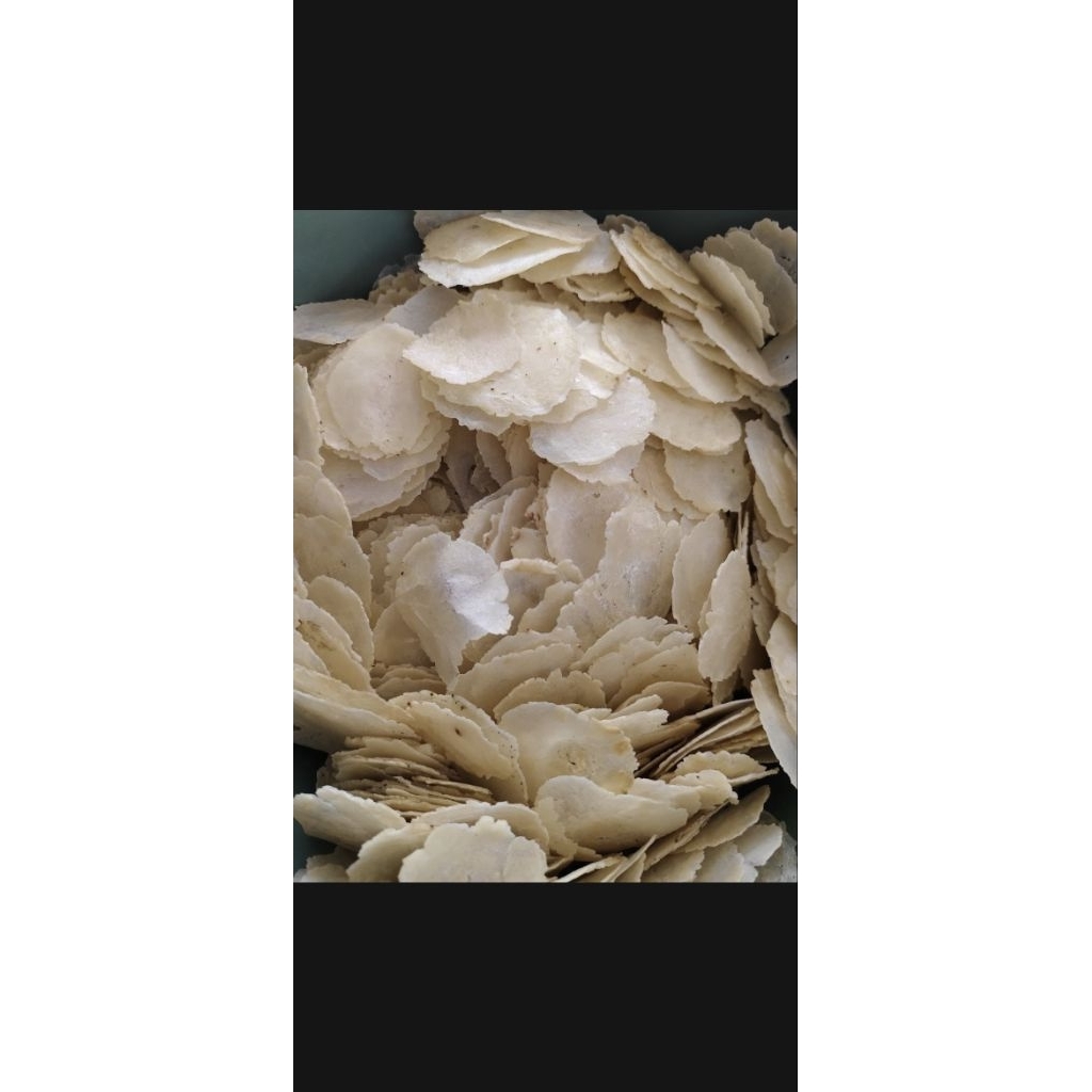 

Emping melinjo mentah