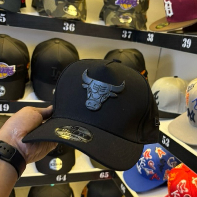 TOPI PRIA/TOPI BASEBALL BANTENG BESI HITAM