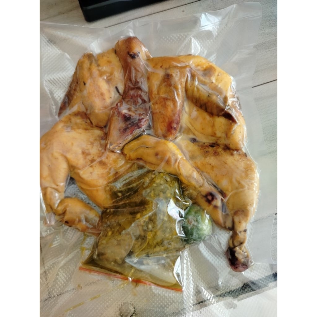 

AYAM BAKAKAK UNGKEP+SAMBEL IJO