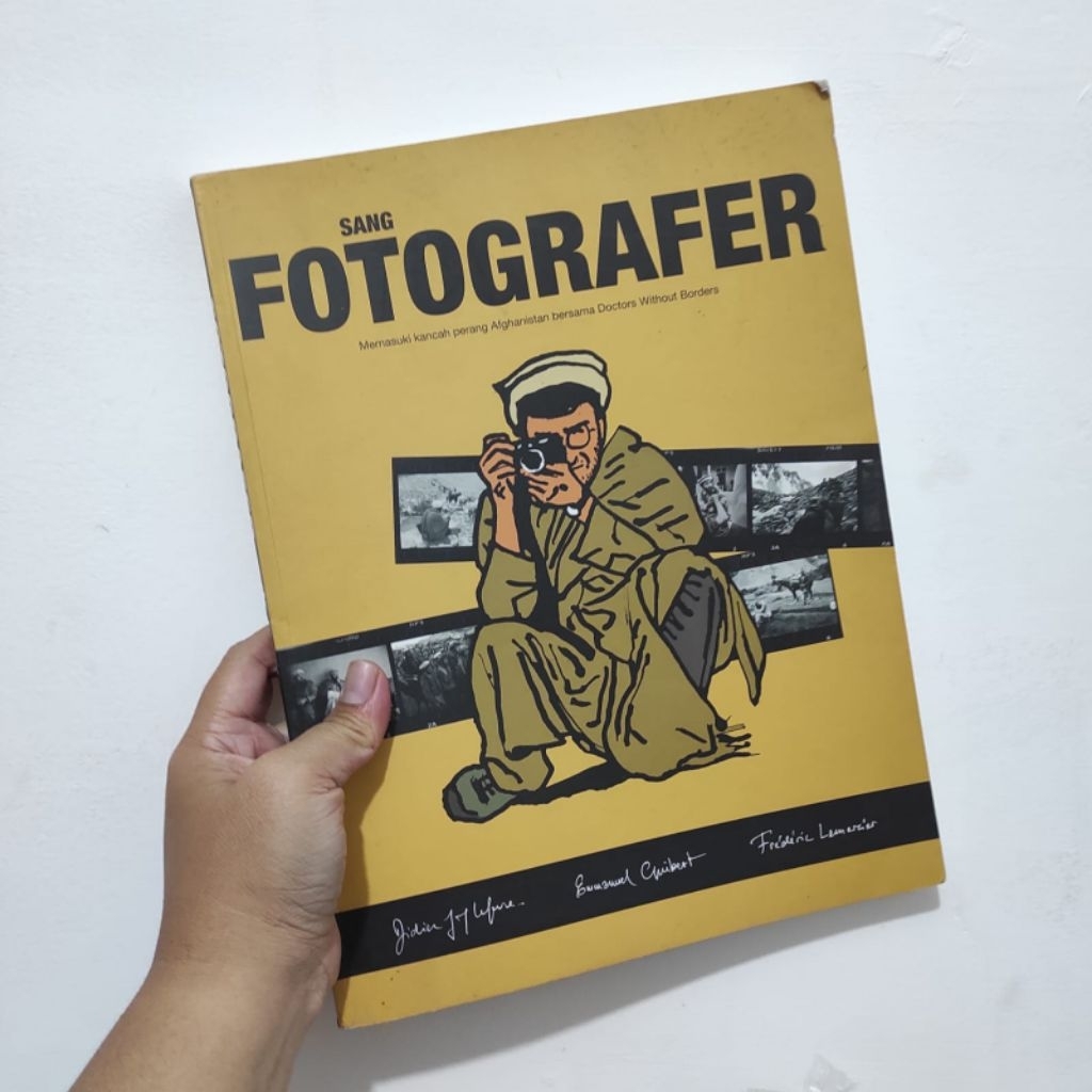 Novel Grafis SANG FOTOGRAFER