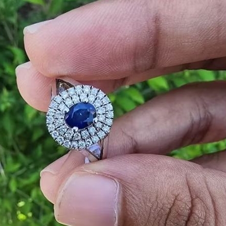 Cincin Berlian Blue Sapphire Wanita